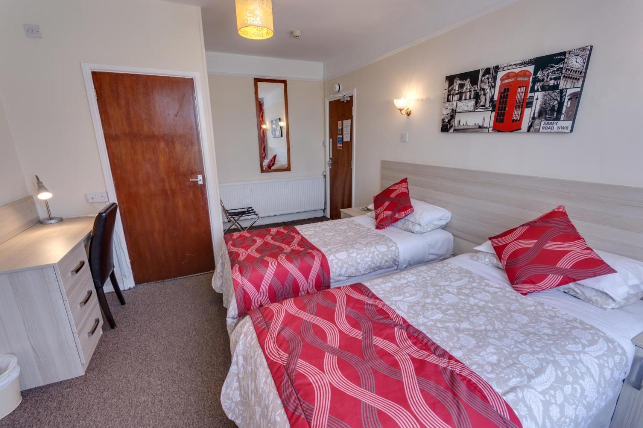 The Sportsview Guest house 3*