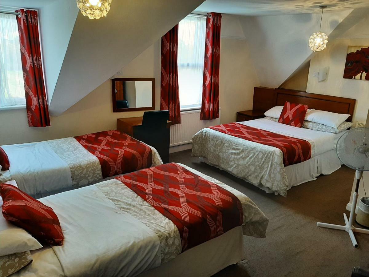 The Sportsview Guest house 3*